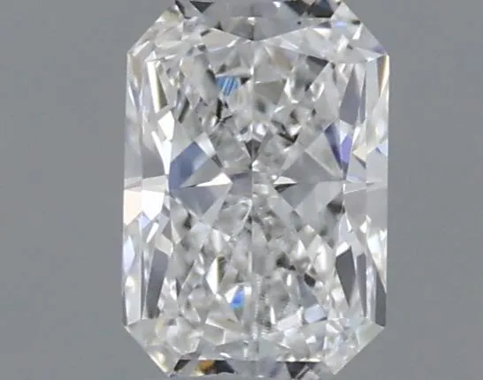 0.27ct Radiant Lab Grown Diamond (Colour D, Clarity VVS2, IGI Certified)