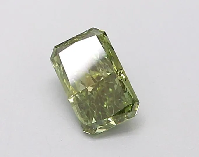 0.54ct Radiant Lab Grown Diamond (Colour Fancy Vivid Green, Clarity SI1, IGI Certified)