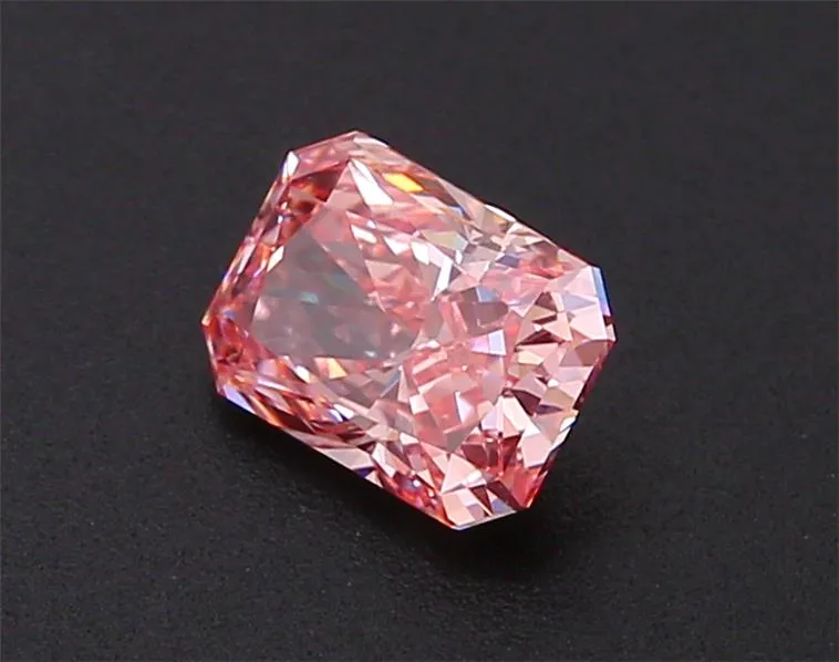 1.00ct Radiant Lab Grown Diamond (Colour Fancy Vivid Pink, Clarity VVS2, IGI Certified)