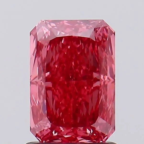 1.31ct Radiant Lab Grown Diamond (Colour Fancy Vivid Pink, Clarity VVS2, IGI Certified)