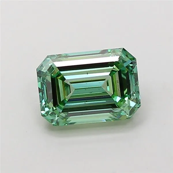 1.50ct Emerald Lab Grown Diamond (Colour Fancy Vivid Green, Clarity VS1, IGI Certified)