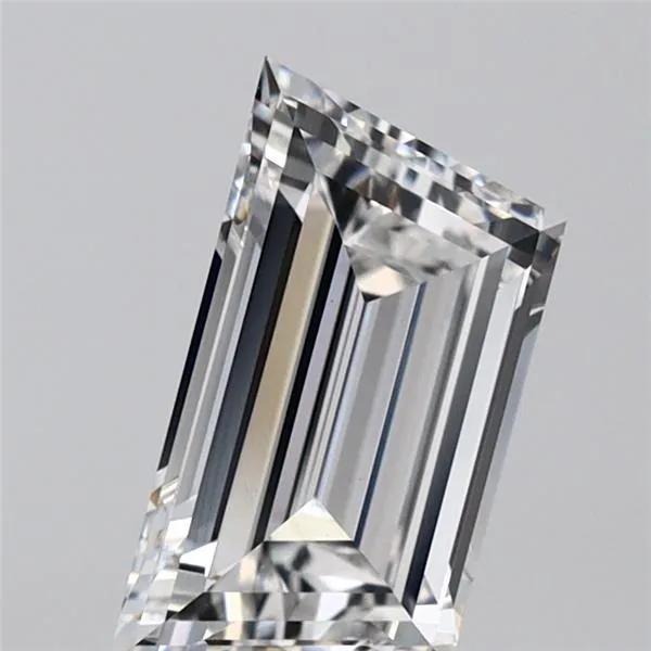 1.52ct Trapeze Lab Grown Diamond (Colour F, Clarity VVS2, IGI Certified)