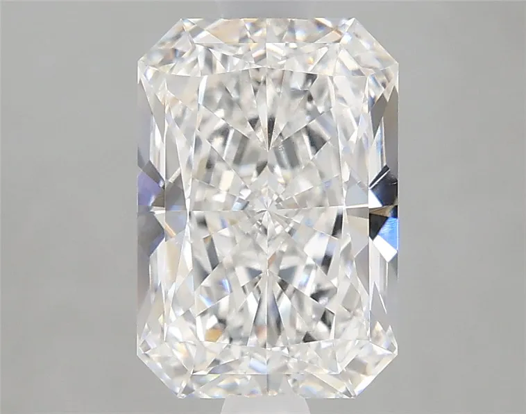 1.71ct Radiant Lab Grown Diamond (Colour E, Clarity VS1, IGI Certified)