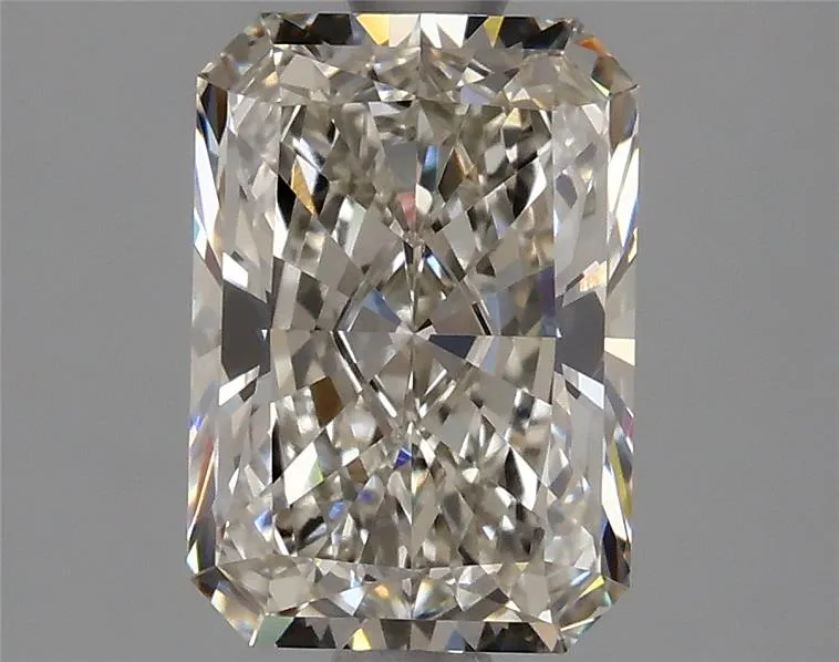 1.83ct Radiant Lab Grown Diamond (Colour H, Clarity VVS2, IGI Certified)