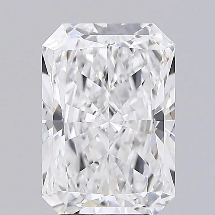 2.25ct Radiant Lab Grown Diamond (Colour E, Clarity VVS2, IGI Certified)