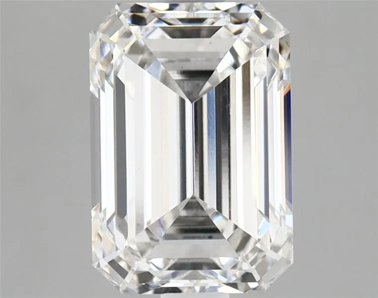 2.31ct Emerald Lab Grown Diamond (Colour E, Clarity VVS2, IGI Certified)