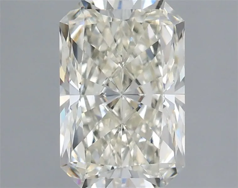 2.42ct Radiant Lab Grown Diamond (Colour H, Clarity VVS2, IGI Certified)