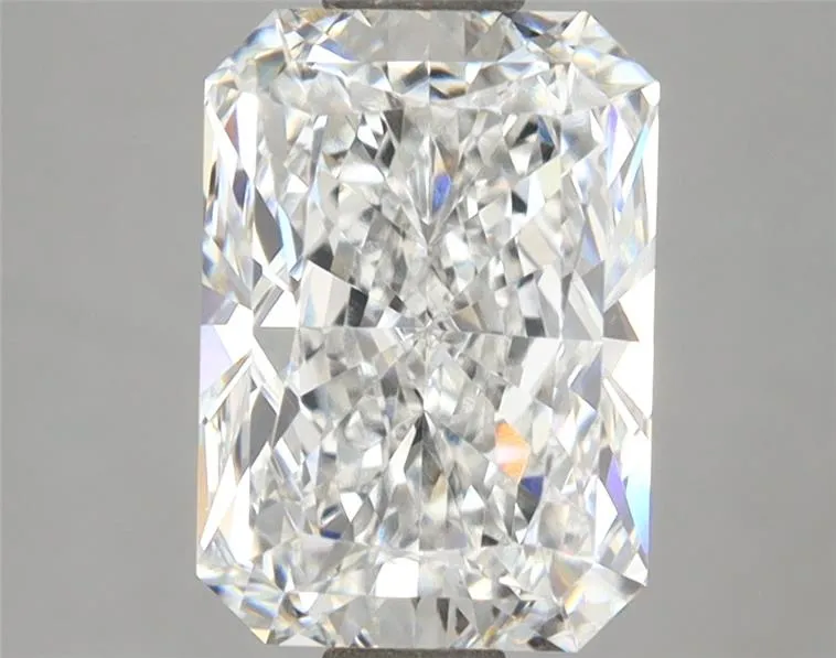 2.51ct Radiant Lab Grown Diamond (Colour E, Clarity IF, IGI Certified)