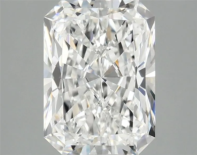 2.79ct Radiant Lab Grown Diamond (Colour E, Clarity VS1, IGI Certified)