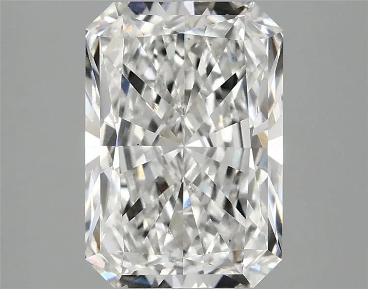 2.88ct Radiant Lab Grown Diamond (Colour F, Clarity VS1, IGI Certified)