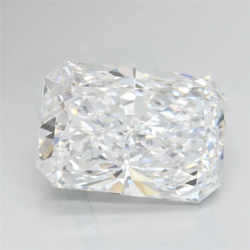 2.92ct Radiant Lab Grown Diamond (Colour D, Clarity VVS1, IGI Certified)
