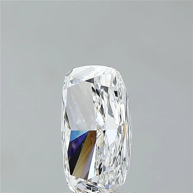 3.03ct Cushion modified Lab Grown Diamond (Colour D, Clarity VVS2, IGI Certified)