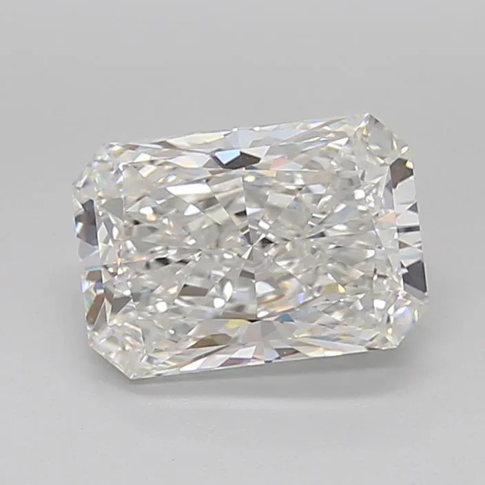 3.07ct Radiant Lab Grown Diamond (Colour E, Clarity IF, IGI Certified)