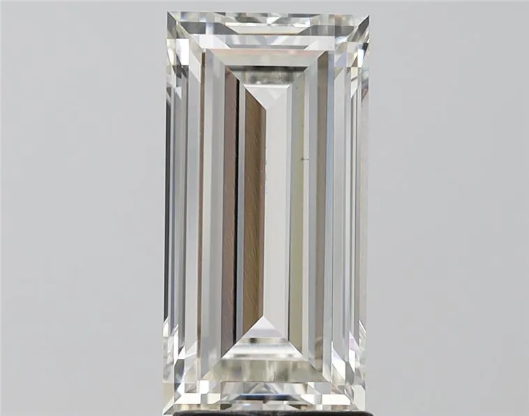 3.10ct Baguette Lab Grown Diamond (Colour H, Clarity VS1, IGI Certified)