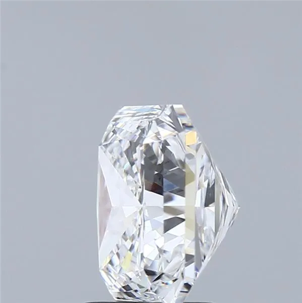 3.10ct Radiant Lab Grown Diamond (Colour D, Clarity VVS2, IGI Certified)