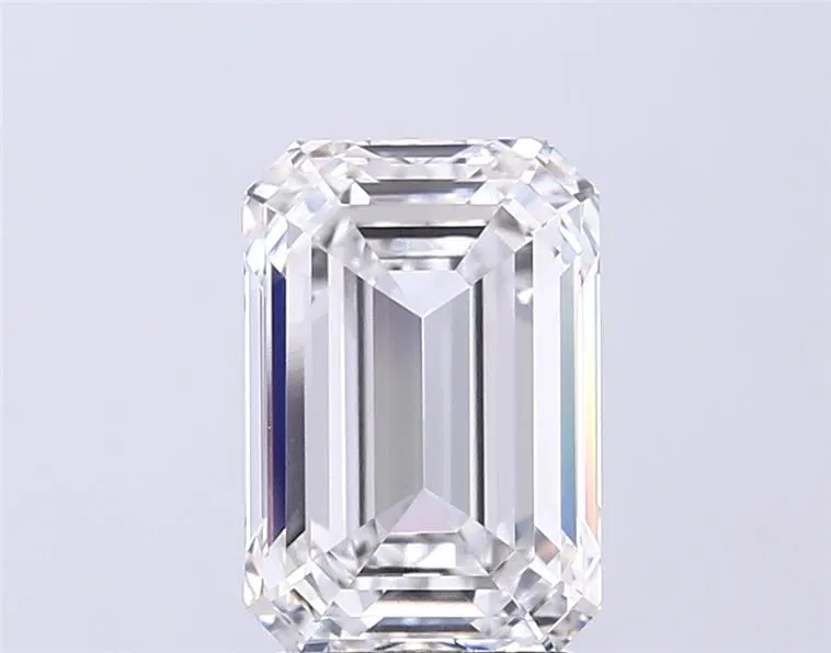3.43ct Emerald Lab Grown Diamond (Colour E, Clarity VVS1, IGI Certified)