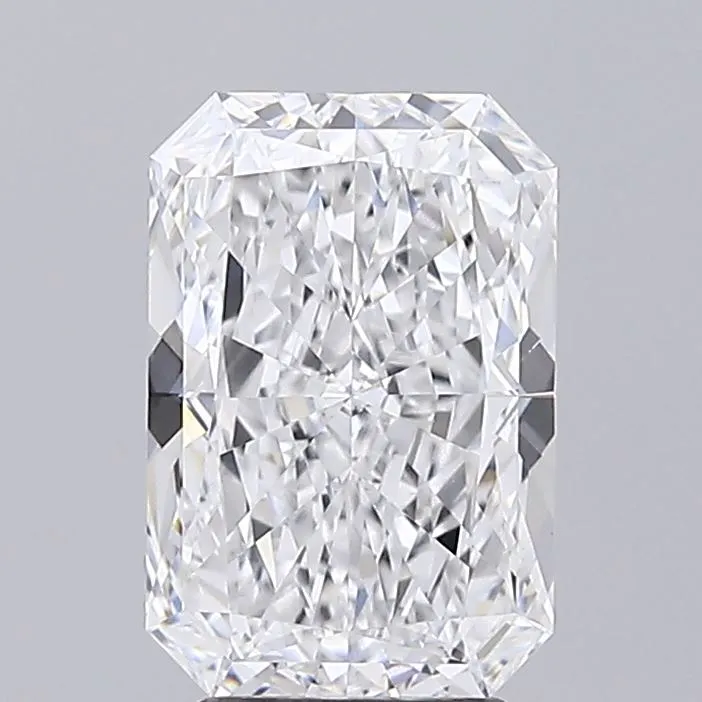 3.52ct Radiant Lab Grown Diamond (Colour D, Clarity VVS2, IGI Certified)