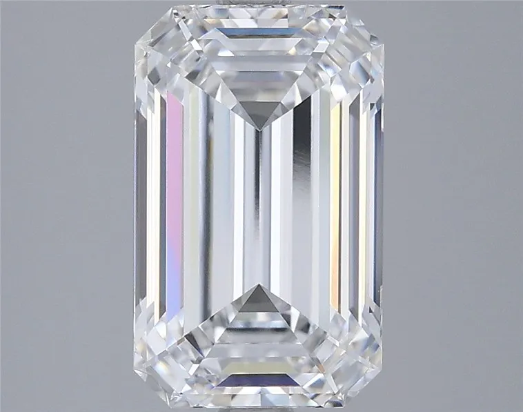 3.54ct Emerald Lab Grown Diamond (Colour D, Clarity VVS1, IGI Certified)