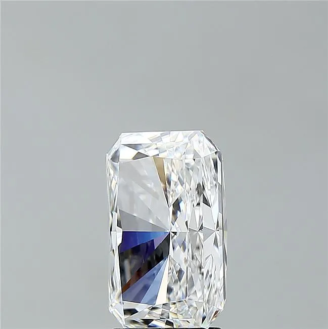 3.57ct Radiant Lab Grown Diamond (Colour D, Clarity VVS1, IGI Certified)