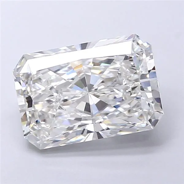 3.74ct Radiant Lab Grown Diamond (Colour F, Clarity VVS2, IGI Certified)