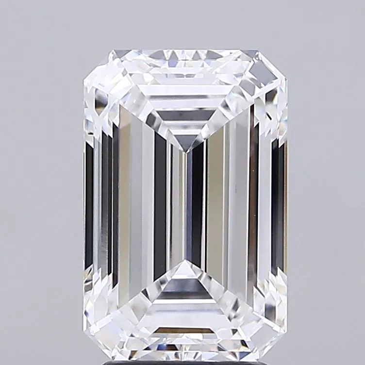 3.83ct Emerald Lab Grown Diamond (Colour D, Clarity VVS1, IGI Certified)