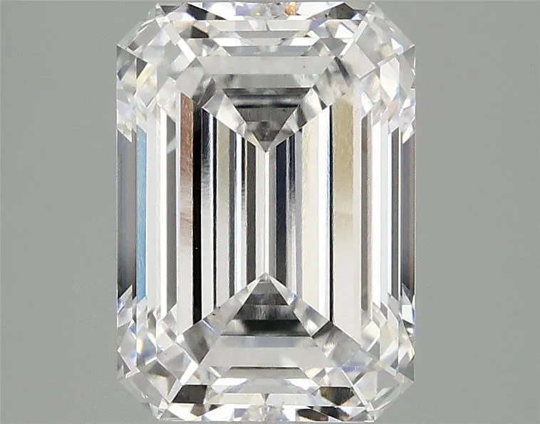 4.04ct Emerald Lab Grown Diamond (Colour E, Clarity VS1, IGI Certified)
