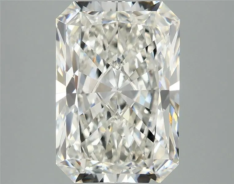 4.05ct Radiant Lab Grown Diamond (Colour G, Clarity VVS2, IGI Certified)