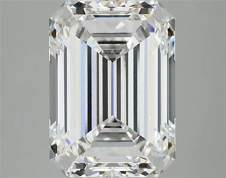 4.08ct Emerald Lab Grown Diamond (Colour E, Clarity VVS2, IGI Certified)