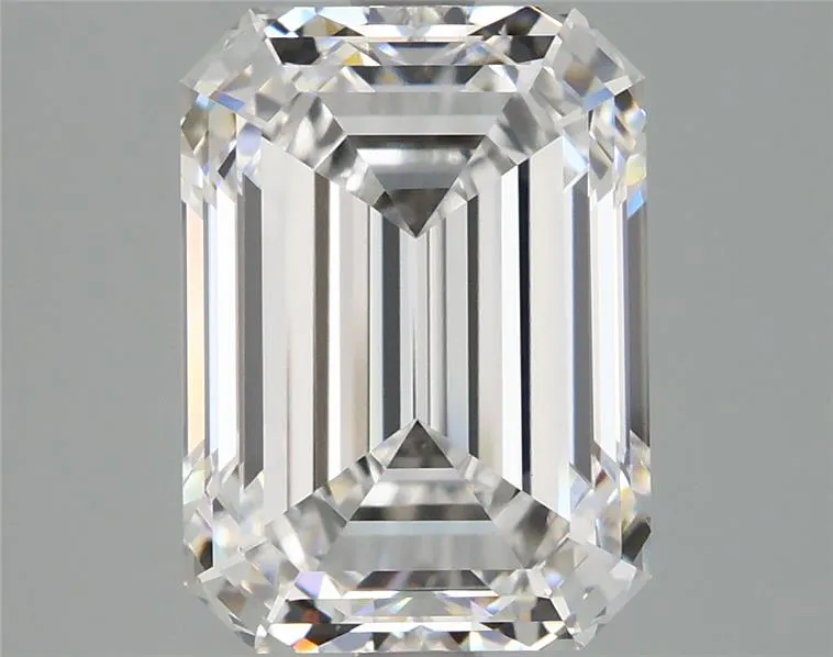 4.10ct Emerald Lab Grown Diamond (Colour E, Clarity VVS2, IGI Certified)