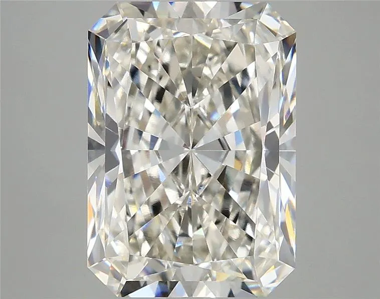 4.10ct Radiant Lab Grown Diamond (Colour H, Clarity VVS2, IGI Certified)
