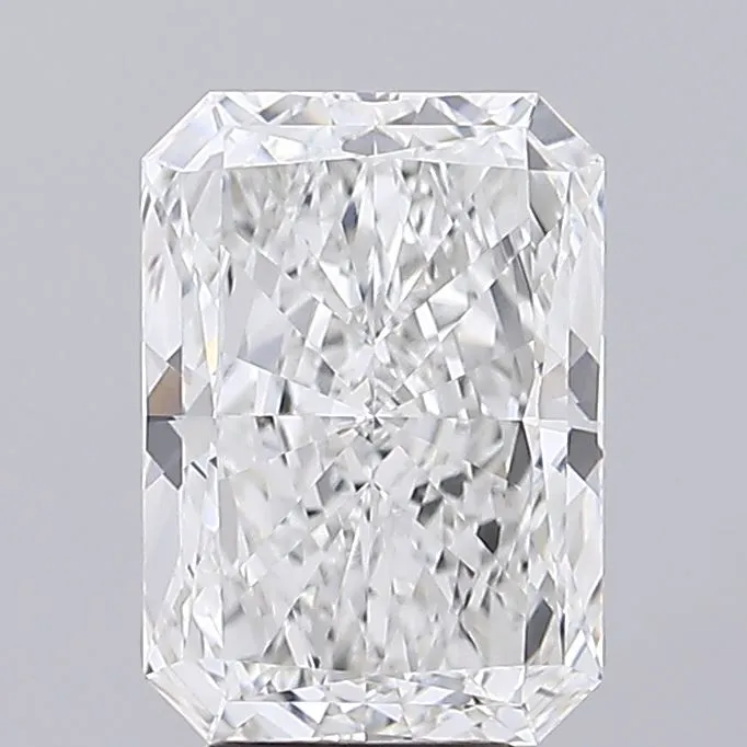 5.01ct Radiant Lab Grown Diamond (Colour E, Clarity VVS1, IGI Certified)