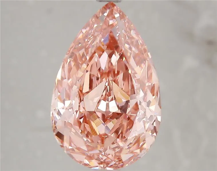 5.03ct Pear Lab Grown Diamond (Colour Fancy Vivid Pink, Clarity VS1, IGI Certified)
