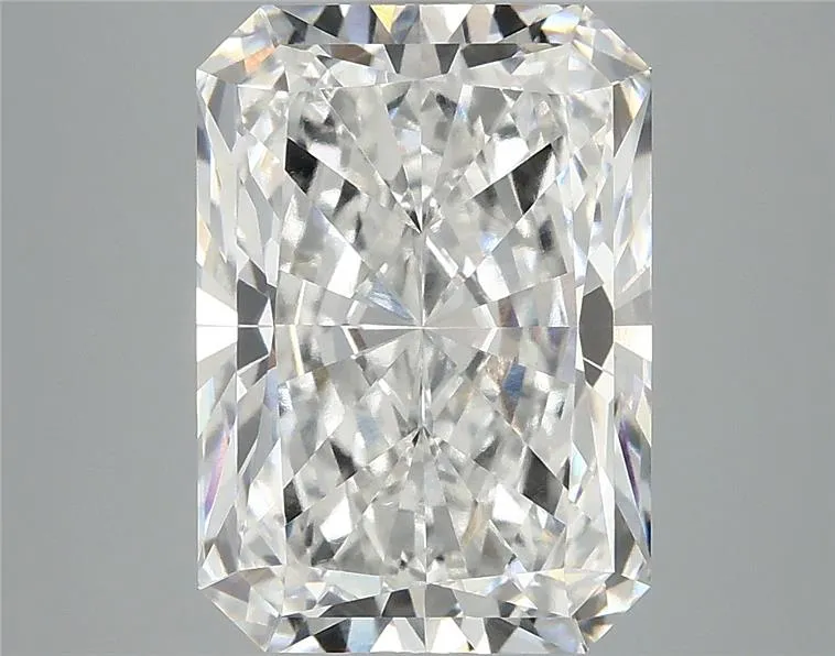 5.10ct Radiant Lab Grown Diamond (Colour E, Clarity VVS2, IGI Certified)