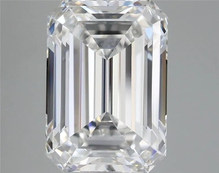 5.57ct Emerald Lab Grown Diamond (Colour E, Clarity VVS2, IGI Certified)