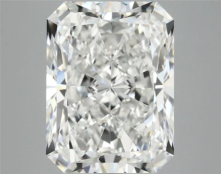 6.10ct Radiant Lab Grown Diamond (Colour F, Clarity VVS2, IGI Certified)