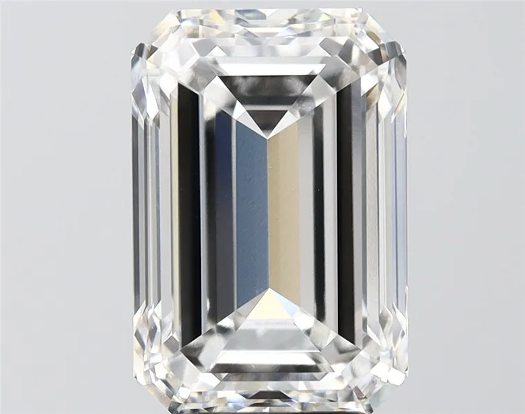 6.17ct Emerald Lab Grown Diamond (Colour F, Clarity VVS2, IGI Certified)