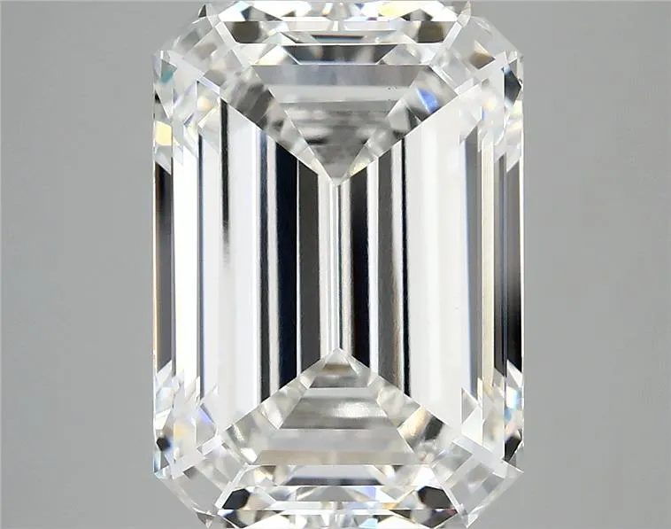 7.10ct Emerald Lab Grown Diamond (Colour F, Clarity VS1, IGI Certified)