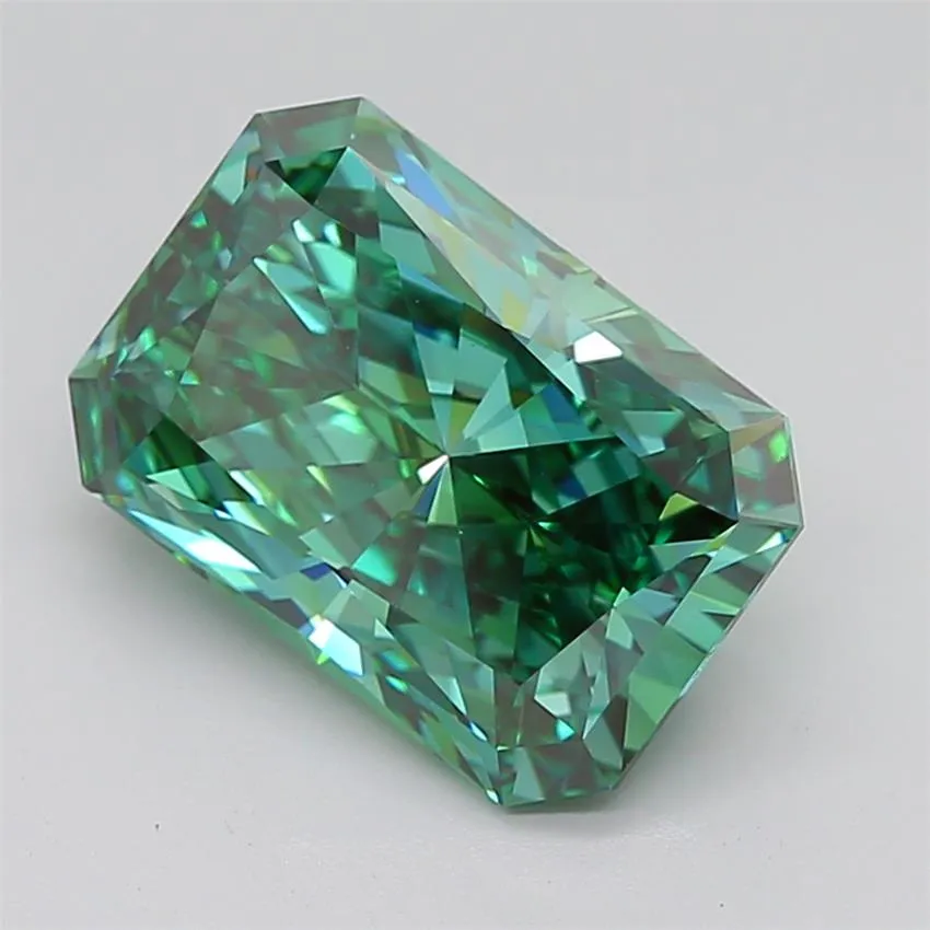 7.57ct Radiant Lab Grown Diamond (Colour Fancy Vivid Green, Clarity VVS2, IGI Certified)