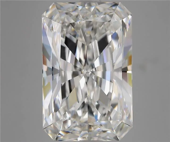 9.03ct Radiant Lab Grown Diamond (Colour E, Clarity VVS2, IGI Certified)